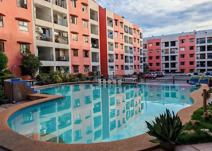 Azur E507 Near Airport, Netflix, Stylish, Cozy With Swimming Pool
