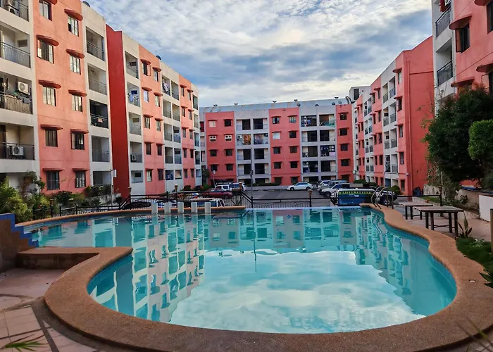 Apartment Azur E507 Near Airport, Netflix, Stylish, Cozy With Swimming Pool