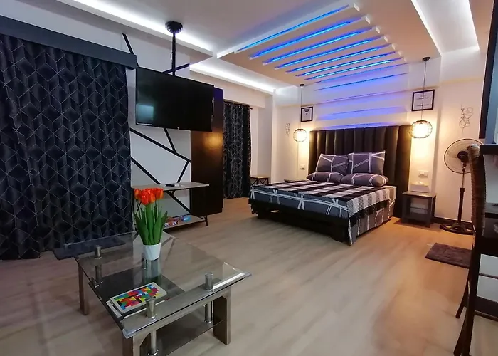 Apartment Azur E507 Near Airport, Netflix, Stylish, Cozy With Swimming Pool